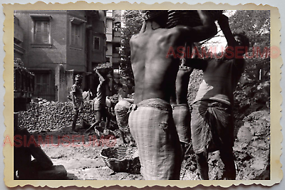 40s Street Scene Group Man Gay Shop Topless Man Portrait Vintage INDIA Photo 684