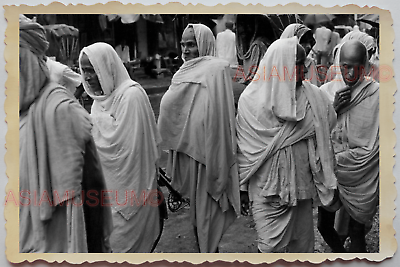 40s MAN PORTRAIT STREET Scene Hindu Tamil Man Temple B&W Vintage INDIA Photo #4