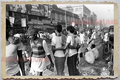 40s Street Scene Group Man Hug Gay Shorts Topless Shop Vintage INDIA Photo 603