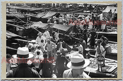 WW2 CHINA SHANGHAI JETTY SAMPAN BOAT HOUSE RIVER WOMEN Vintage Photo 中国上海老照片 305