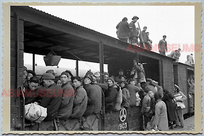 WW2 CHINA LOCOMOTIVE RAILWAY TRAIN STATION REFUGEE WAR Vintage Photo A52 中国旧老照片