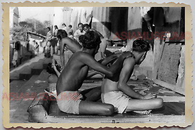 Street Scene Devotee Man Gay Massage Topless Portrait Vintage INDIA Photo 779