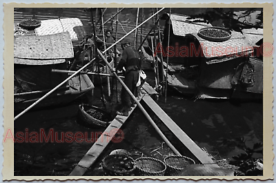 WW2 CHINA SHANGHAI JETTY BOAT PIER WORKER SHIP SAMPAN Vintage Photo 中国上海老照片 297