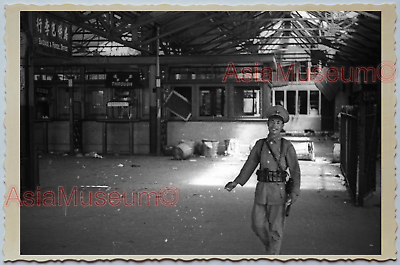 WW2 CHINA SHANGHAI BOMBED RAILWAY TRAIN STATION POLICE Vintage Photo 中国上海老照片 335