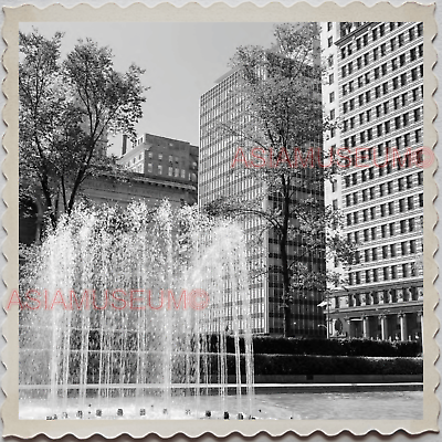 40s USA CHICAGO STREET SCENE DOWNTOWN FOUNTAIN BUILDING OLD Vintage Photo S10087