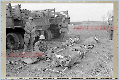 WW2 CHINA ARMY SOLDIER TRUCK NURSE AMBULANCE VILLAGE Vintage Photo A48 中国旧老照片