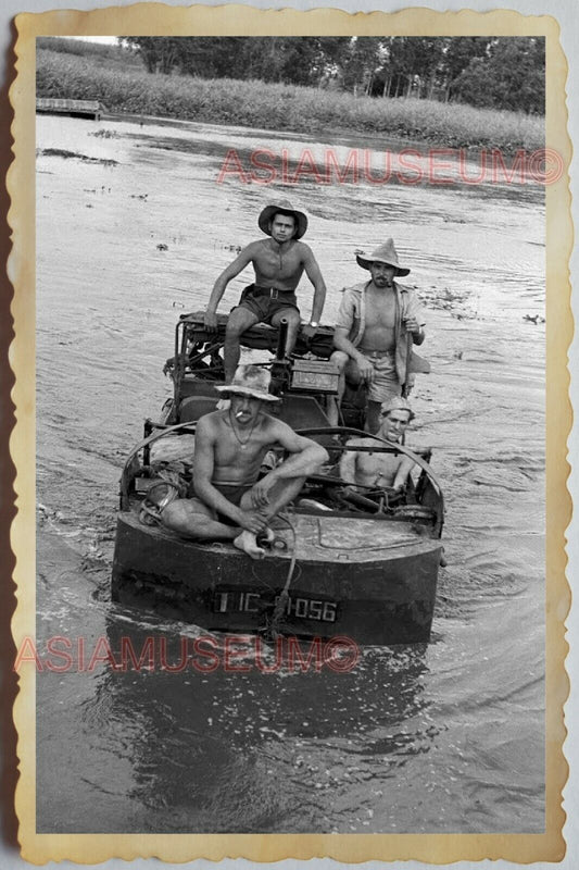 40s Vietnam War SAIGON FRANCE FRENCH ARMY TOPLESS MAN BOAT Vintage Photo 1419