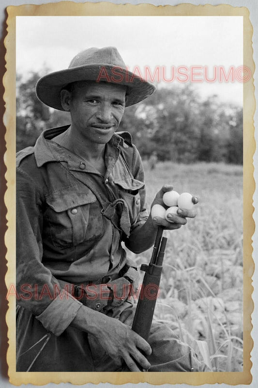 50s Vietnam SAIGON JUNGLE FOREST WAR ARMY SOLDIER EGG GUN HAT Vintage Photo 426