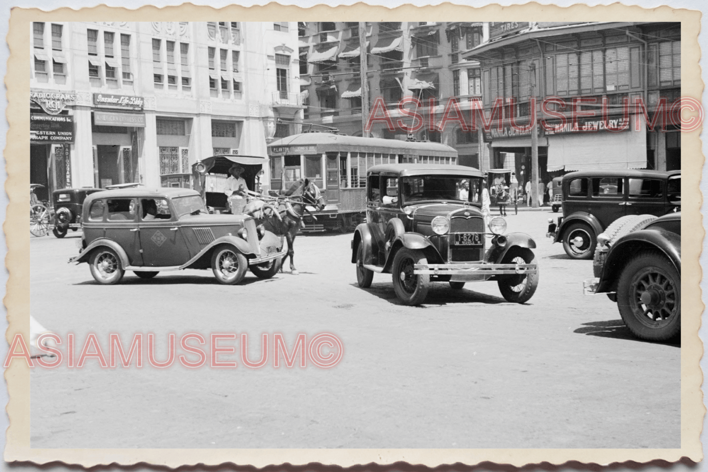 50s PHILIPPINES LUZON MANILA STREET SCENE CARRIAGES TRAM CAR Vintage Photo 29512