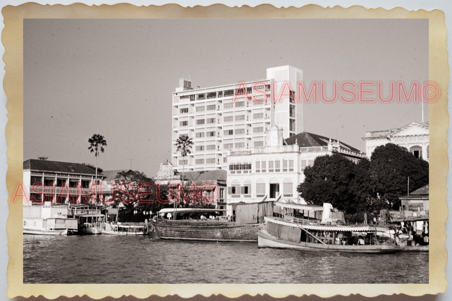 50s THAILAND BANGKOK Chao Phraya River Waterfront Pier Boat VINTAGE Photo 36760