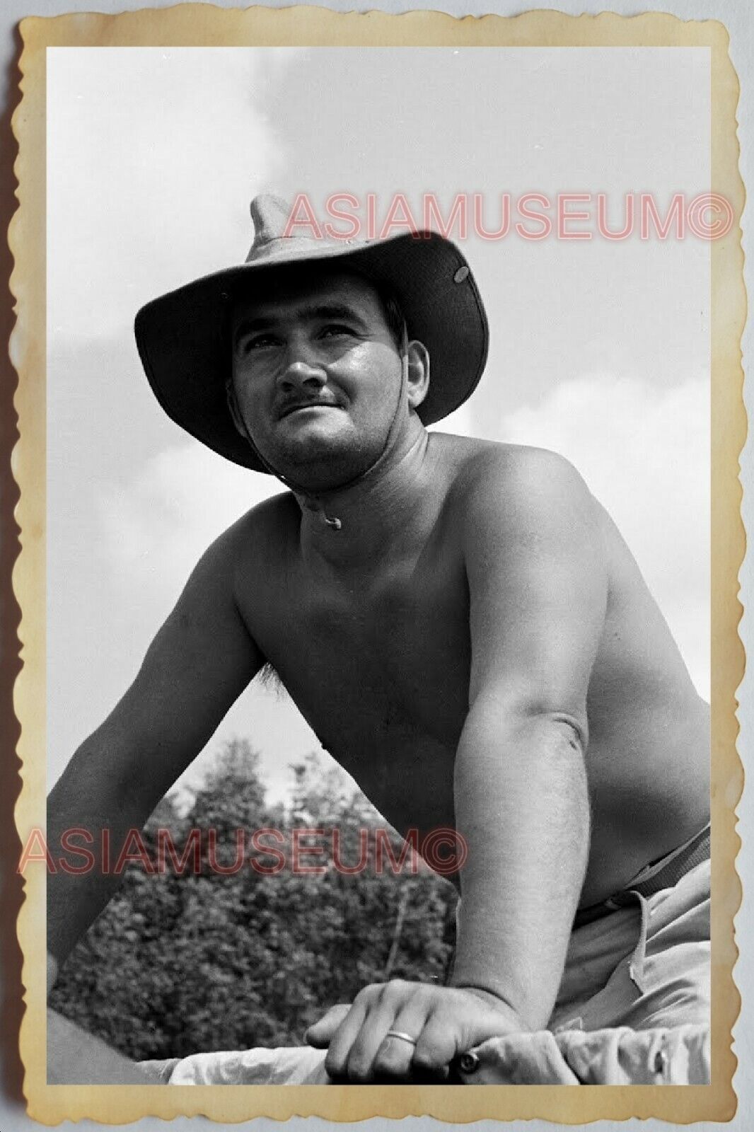 50s Vietnam SAIGON WAR ARMY SOLDIER PATROL TOPLESS MAN GAY Vintage Photo 1032