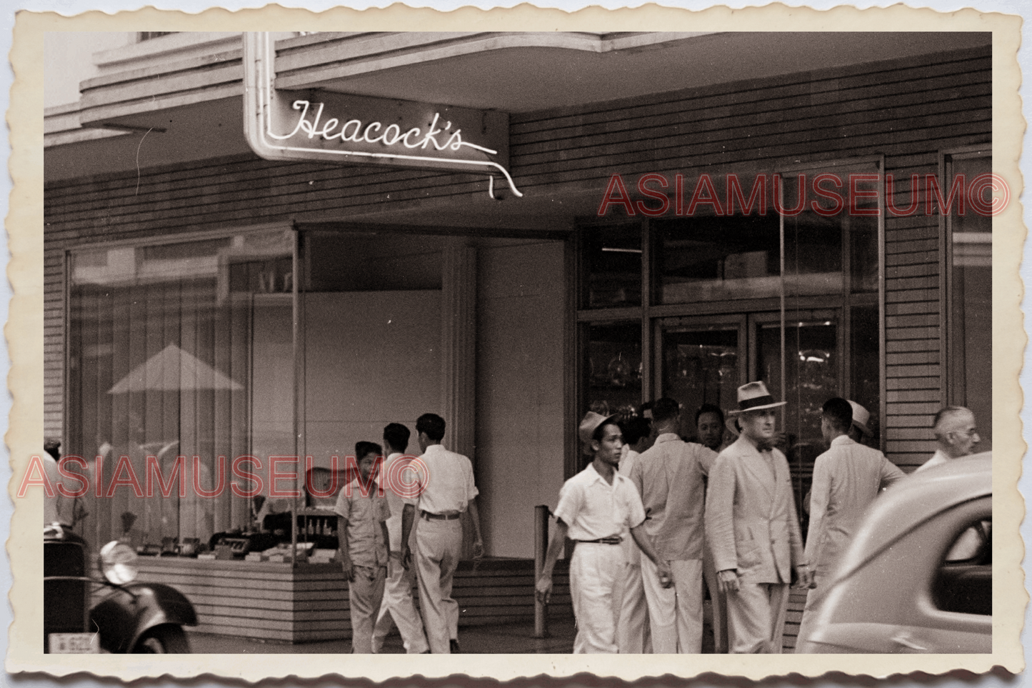 50s PHILIPPINES MANILA TRUCK STREET SCENE DEPARTMENT STORE Vintage Photo 18927