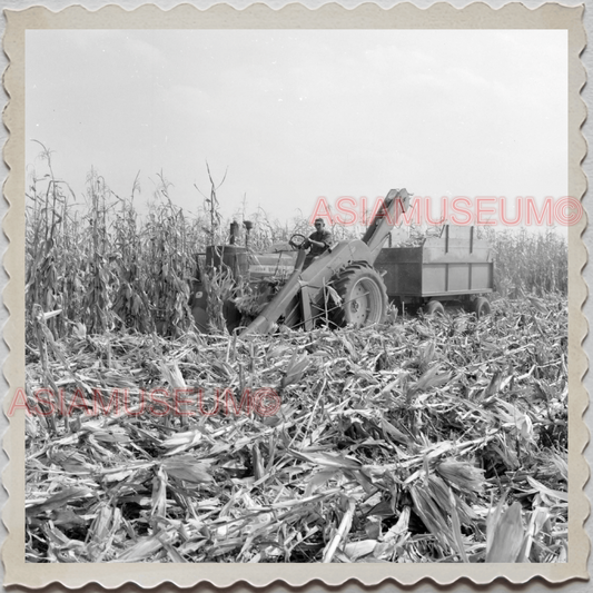 50s BLOOMINGTON MONROE INDIANA INDIANAPOLIS CORN MAN FARMER OLD USA Photo 11262