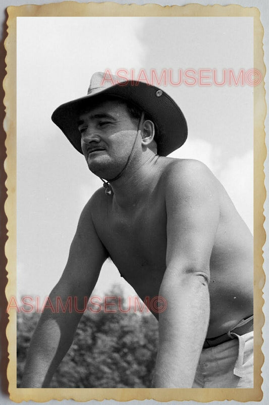 50s Vietnam SAIGON MEN PORTRAIT TOPLESS GAY ARMY TOPLESS WAR Vintage Photo #1523