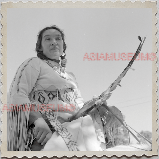 50s CROW TRIBE BIG HORN COUNTY MONTANA AGENCY WOMEN COW VINTAGE USA Photo 10145