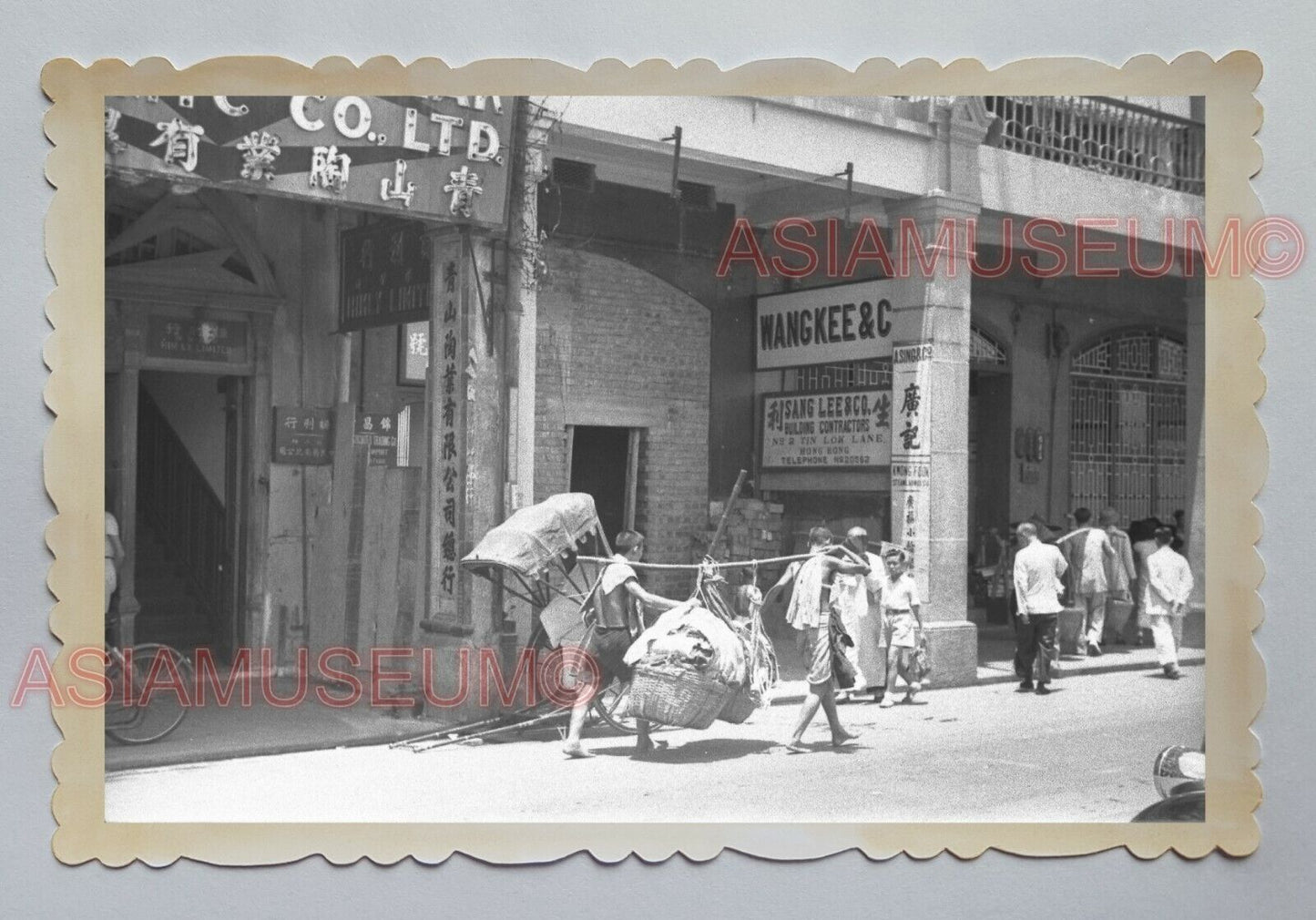 WANCHAI SHOP ROAD STREET SCENE AIR RAID SHELTER WAR Hong Kong Photo 04919 香港旧照片