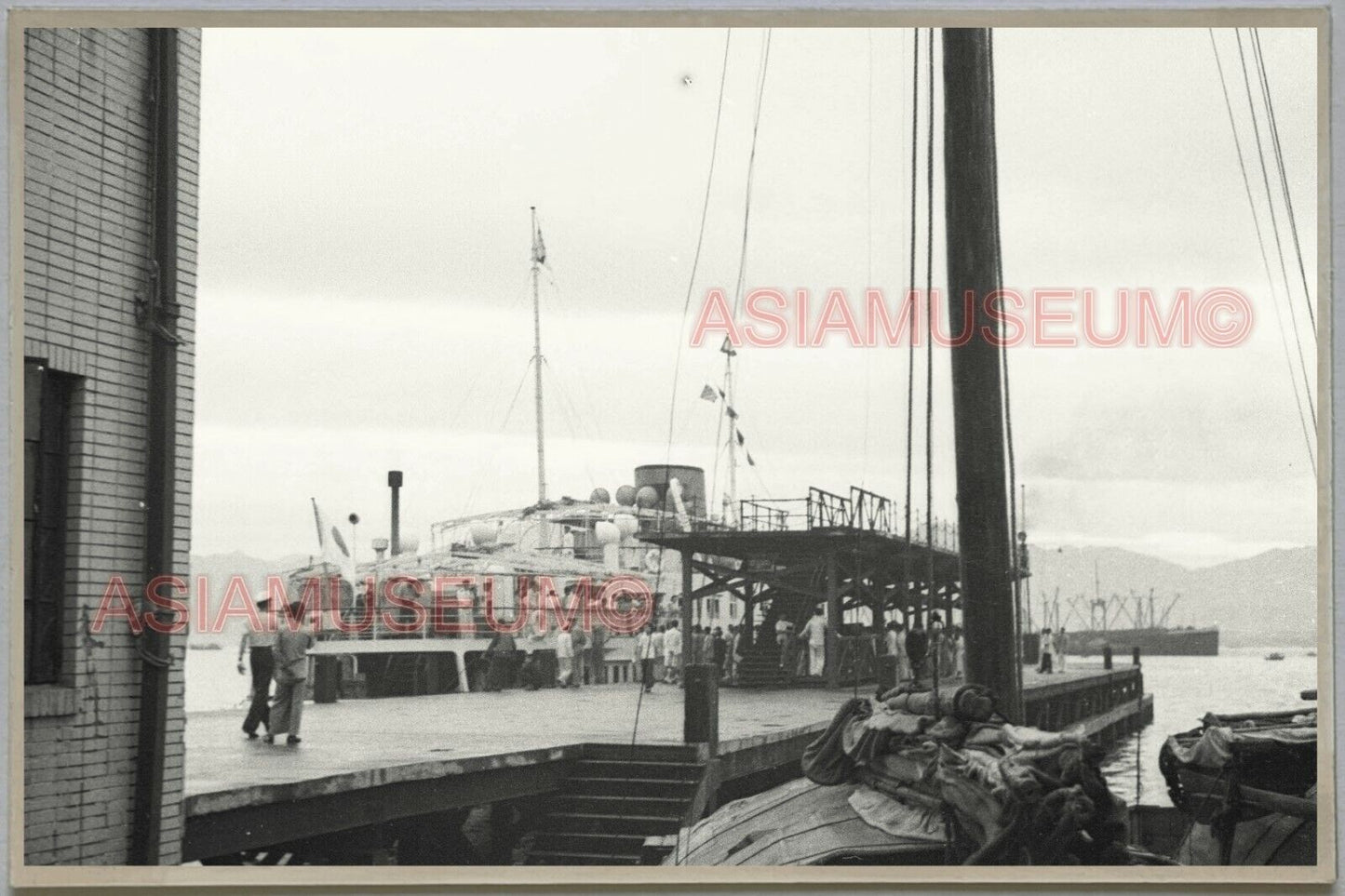 WW2 War Ship Victoria Harbor HONG KONG VINTAGE PHOTO POSTCARD RPPC 1069 香港舊照片明信片