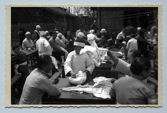 WOMEN DINNER STREET SCENE KITCHEN B&W Vintage China Shanghai Photo 中国上海老照片 #101