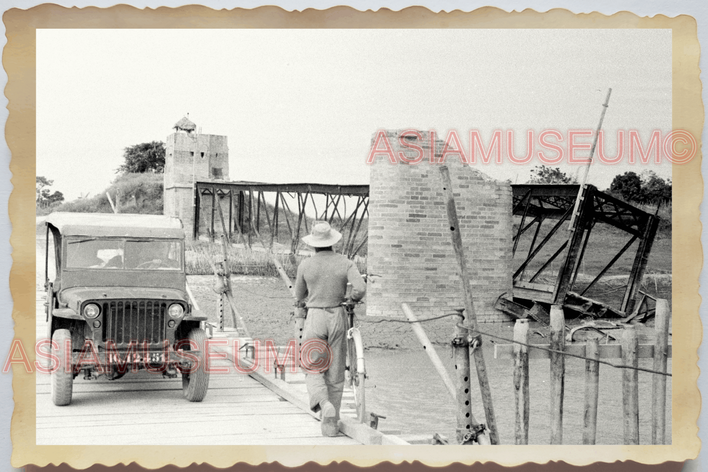 40s WW2 Vietnam JEEP BRIDGE MILITARY TOWER ARMY SOLDIER OLD Vintage Photo 27597