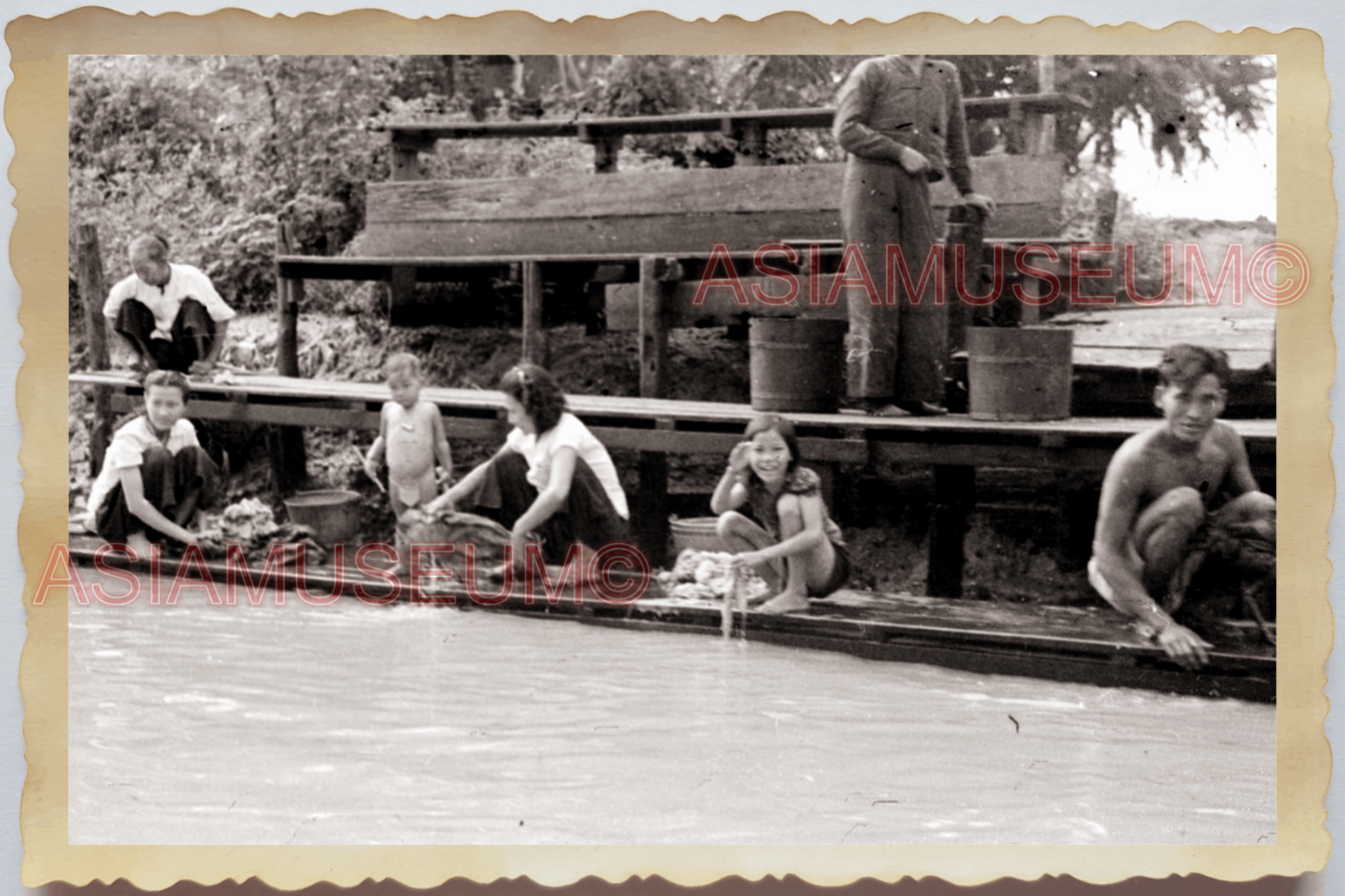 50s THAILAND BANGKOK FLOATING MARKET BOAT WOMEN LADY CLOTHES Vintage Photo 28122