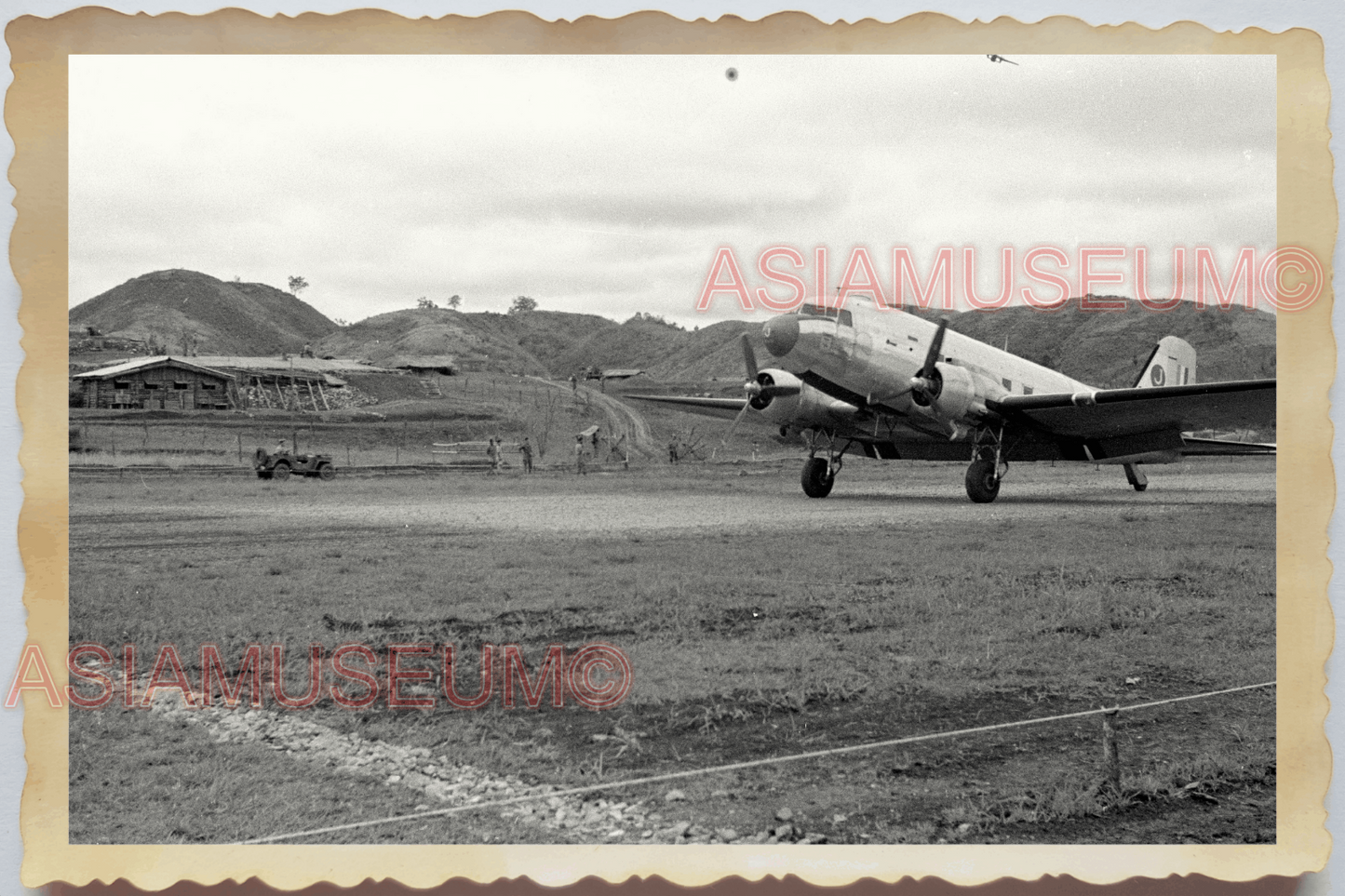 40s WW2 Vietnam FRENCH MILITARY AIR BASE PLANE BOMBER OLD VINTAGE Photo 26531