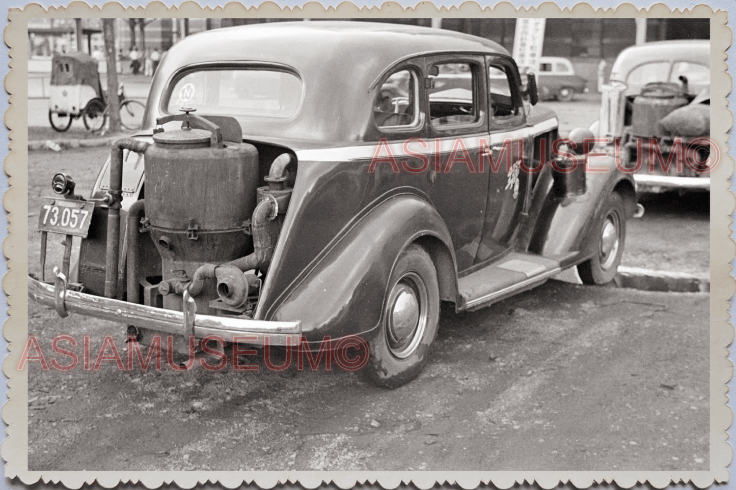 50s JAPAN TOKYO TAXI CAR CHARCOAL BURNER STREET RETROFIT Vintage Old Photo 24906