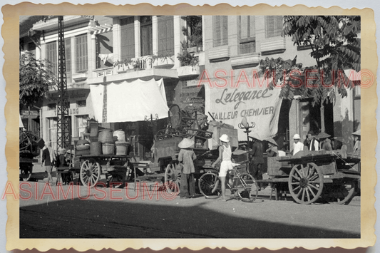 40s WW2 Vietnam HANOI STREET SHOP FOOD CART WORKER BUILDING Vintage Photo 23777