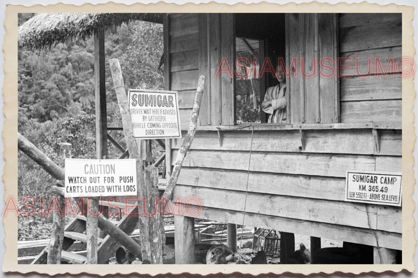 50s PHILIPPINES MANILA LUZON MOUNTAIN TRIBE Sumigar Camp Hut Vintage Photo 24084