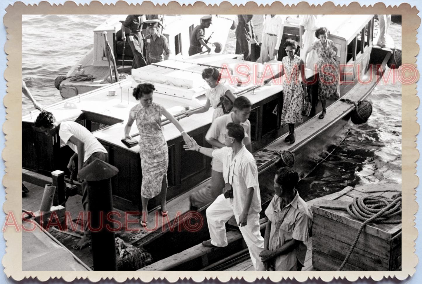 WW2 Boat Ferry Pier Oriental Lady Cheongsam Dress Police Singapore Photo 27789