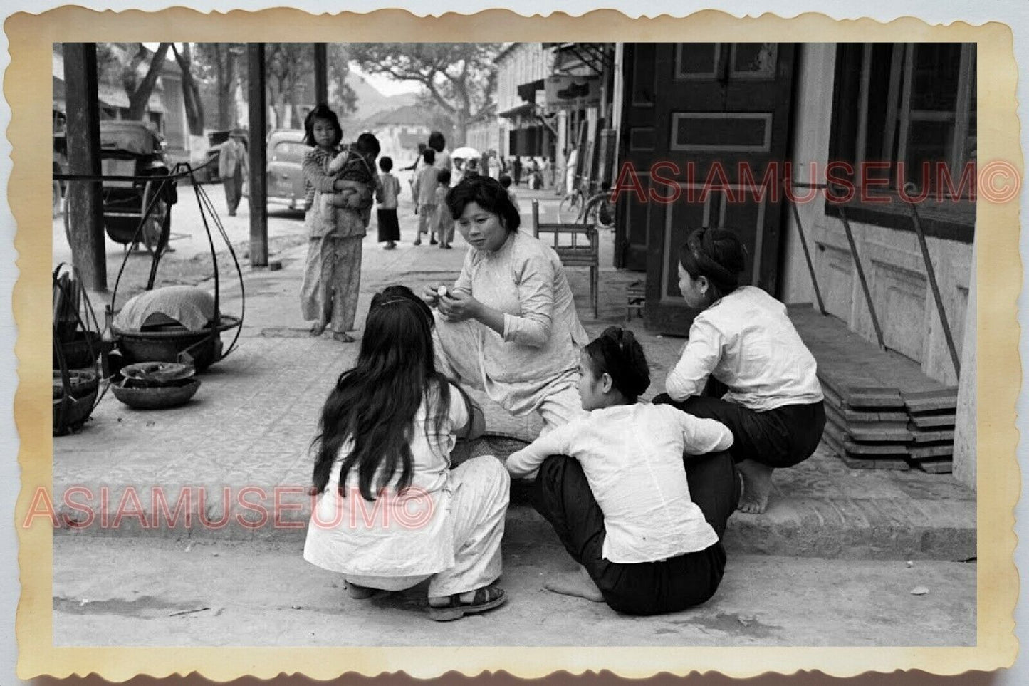 50s Vietnam War Saigon Street Scene Young Girl Food Seller Vintage Photo #1053