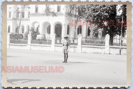 WW2 Traffic Police Street Scene Building Garden Vintage Singapore Photo 29426