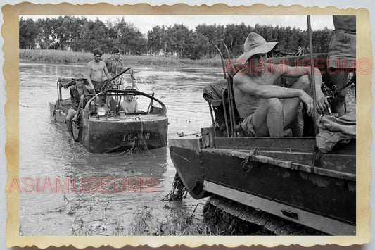 50s Indochina Vietnam War Topless Man Boat Amphibian River Vintage Photo 1378