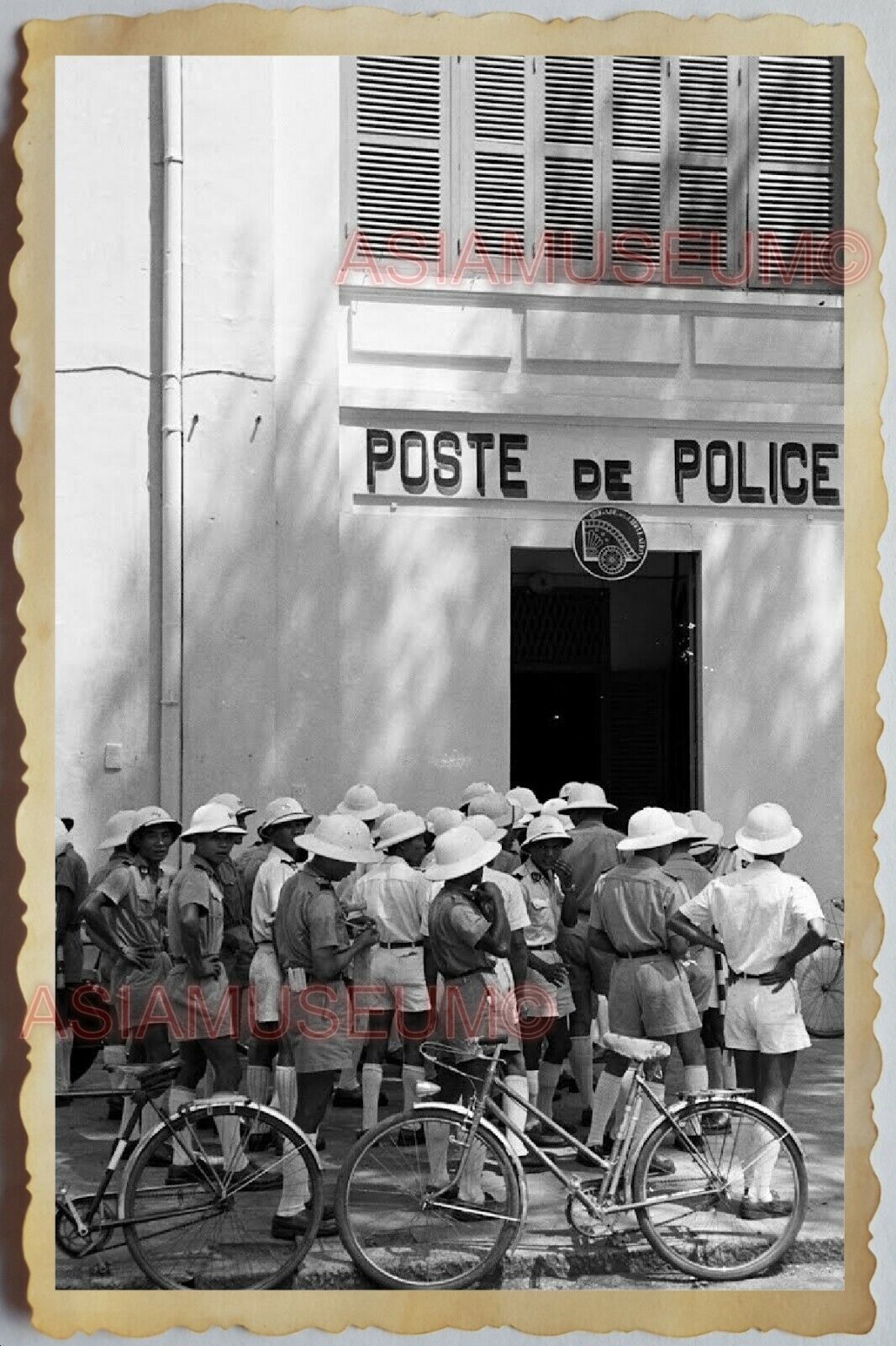 40s Vietnam War SAIGON FRENCH POLICE UNIFORM STATION BICYCLE Vintage Photo 1420