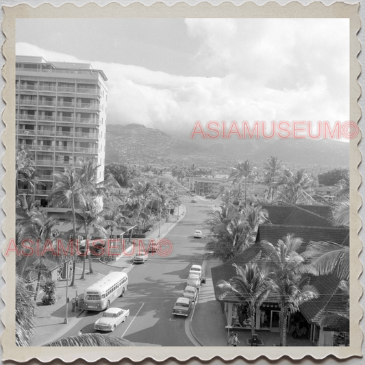 50s HAWAII OAHU HONOLULU WAIKIKI STREET SCENE BUS VINTAGE AMERICA USA Photo 9848