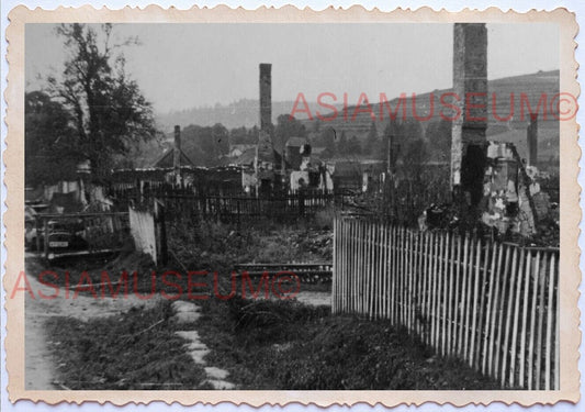 WWii D-DAY EUROPE NORMANDY ARMY Soldier Battle Field Zone Torn House Photo A98