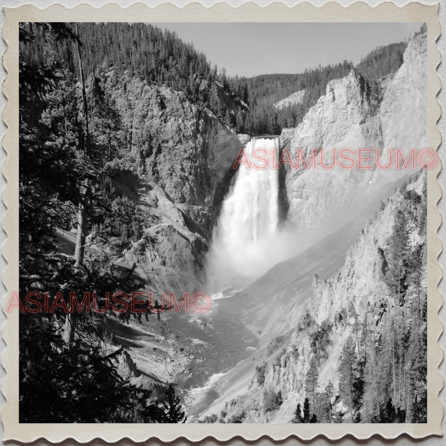 50s YELLOWSTONE NATIONAL PARK WYOMING MONTANA WATERFALL  VINTAGE USA Photo 10722