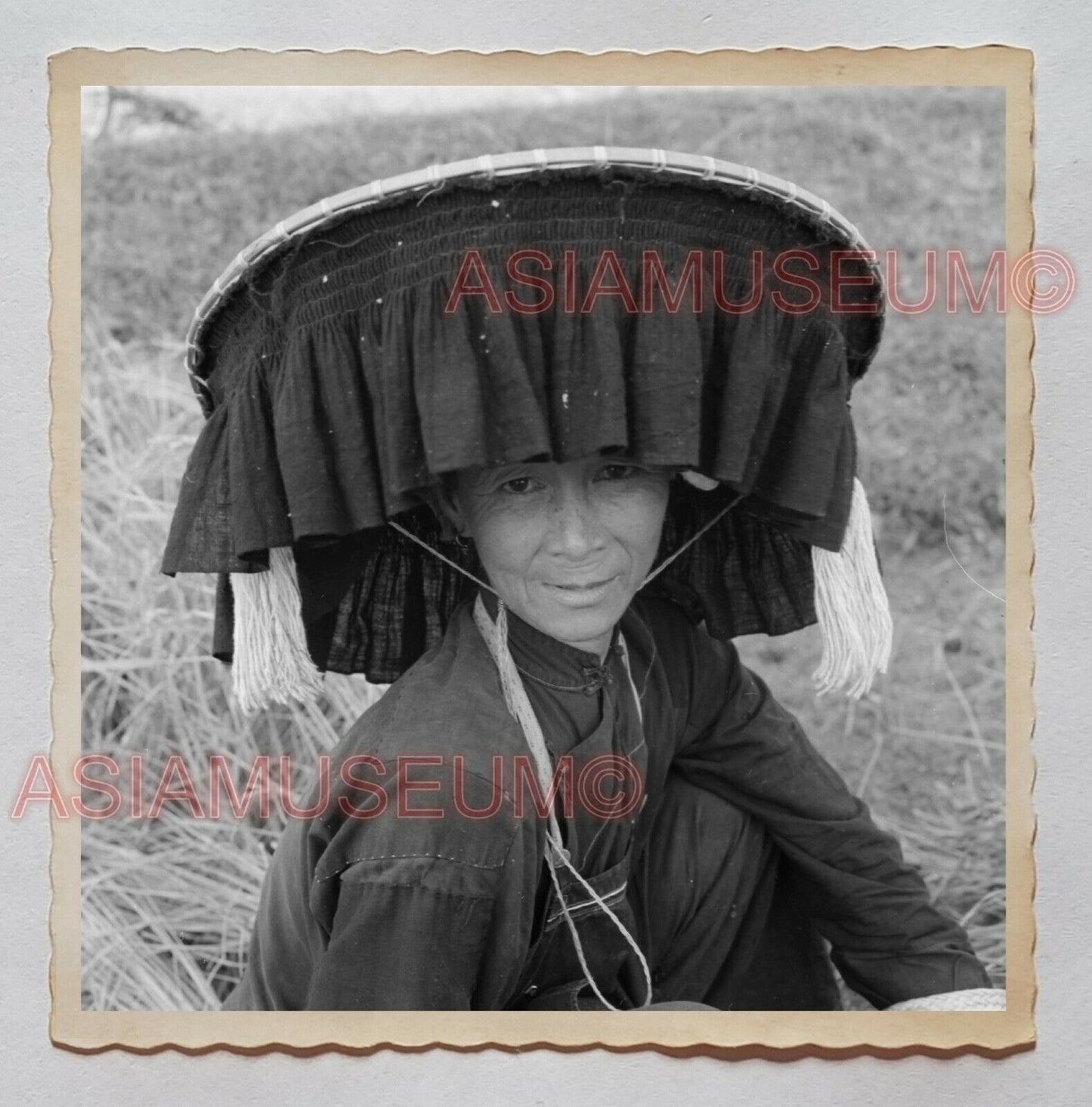 Portrait Women Lady Farmer Large Hat  B&W Vintage Hong Kong Photo 香港旧照片 26941