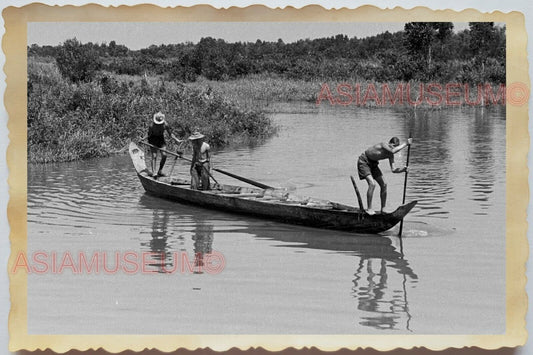 50s Vietnam SAIGON BOAT RIVERBANK  SAMPAN FISHING FISHERMAN Vintage Photo #1462