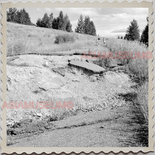 50s YELLOWSTONE NATIONAL PARK WYOMING MONTANA IDOHA LAKE VINTAGE USA Photo 10534