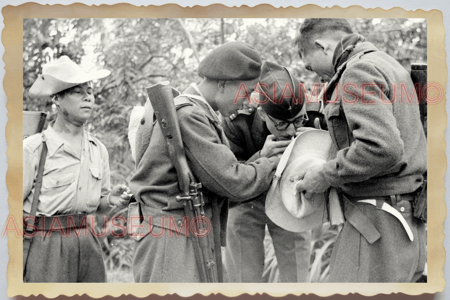 40s WW2 Vietnam FRENCH ARMY RANGER CIGARETTE SMOKING RIFLE Vintage Photo 27532