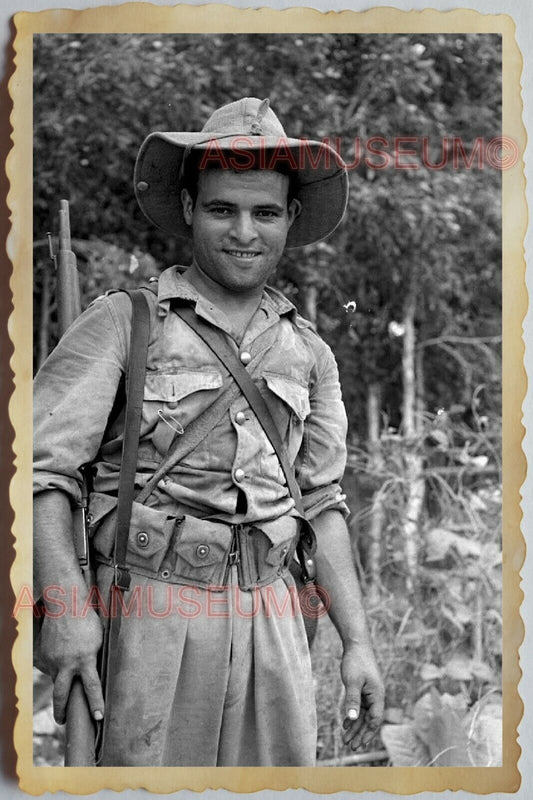 40s Vietnam War SAIGON FRENCH ARMY SOLDIER JUNGLE RIFLE B&W Vintage Photo 1215