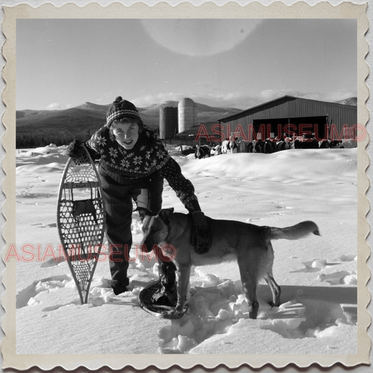 50s CONWAY CITY FAULKNER COUNTY ARKANSAS WOMEN SNOW DOG VINTAGE USA Photo 9707