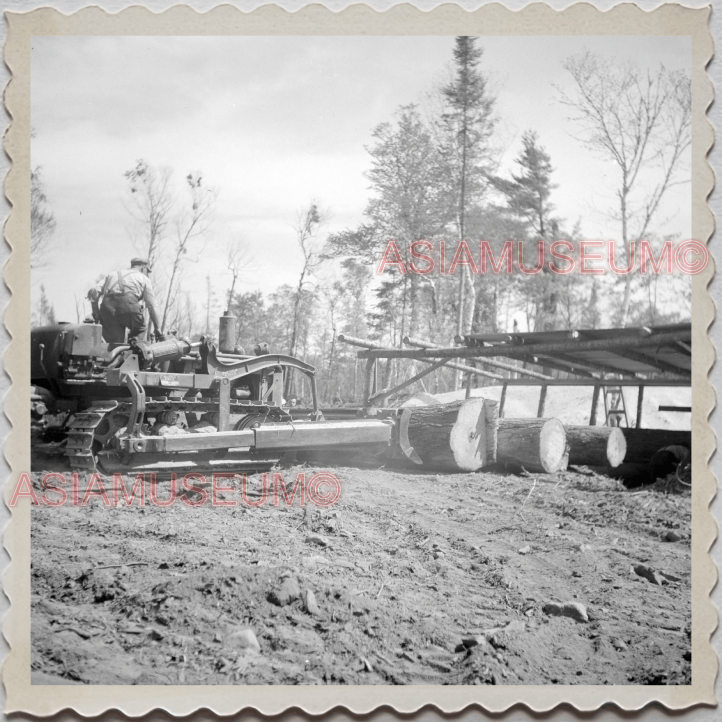 50s LITTLE MARAIS LAKE SUPERIOR COUNTY MINNESOTA LOG FACTORY OLD USA Photo 10188