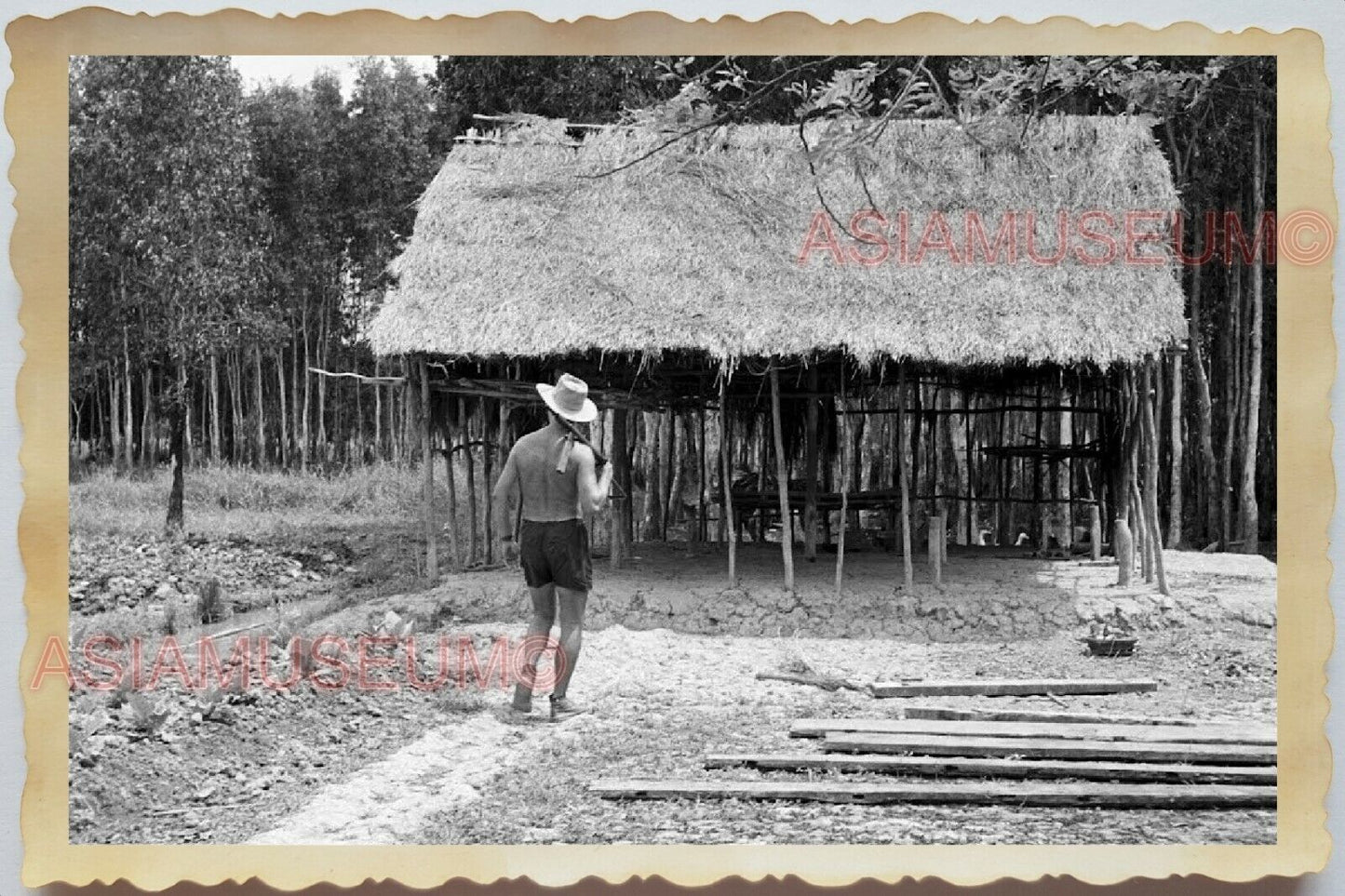 50s Vietnam Indochina Saigon Ho Chi Minh Jungle Army Soldier Vintage Photo #550