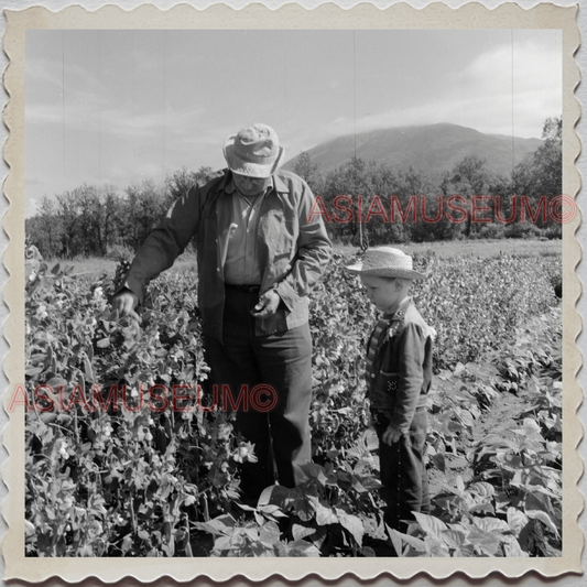 50s PALMER CITY Matanuska-Susitna ALASKA FARMER BOY MAN VINTAGE USA Photo 10353