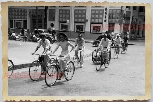 50s Vietnam Saigon Ho Chi Minh Street Women Bicycle Car Shop Vintage Photo 844