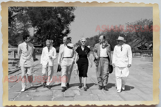 50s Vietnam SAIGON HO CHI MINH WESTERN WOMEN LADY DRESS MAN Vintage Photo 1382