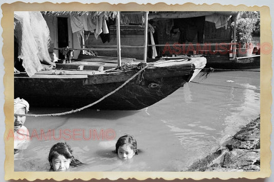 50s Vietnam Saigon Ho Chi Minh Boat House Children Girl Play Vintage Photo 864