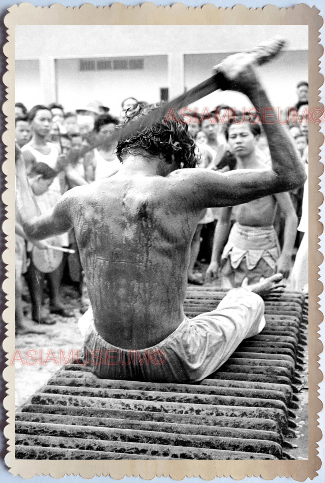 WW2 FESTIVAL PRAY TOPLESS MAN SWORD BLOOD BODY DEVOTEE  Singapore Photo 26279