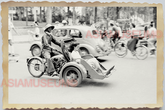 40s WW2 Vietnam STREET LADY PEDICAB TRISHAW BICYCLE CAR OLD Vintage Photo 28348